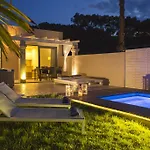 فندق Palms And Spas Retreat 3*