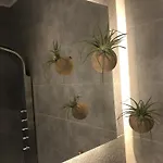 Palms And Spas Retreat