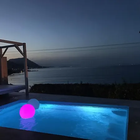 Palms And Spas Retreat Mesongí