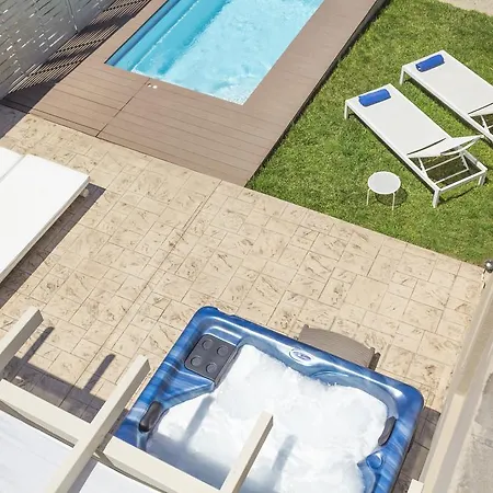 מלון Palms And Spas Retreat