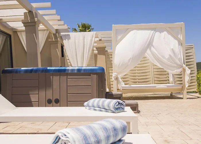 Palms And Spas Retreat
