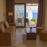 Palms And Spas Retreat ホテル Mesongí