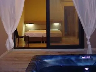 Palms And Spas Retreat 3* 梅松吉