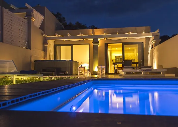 Palms And Spas Retreat Mesongí